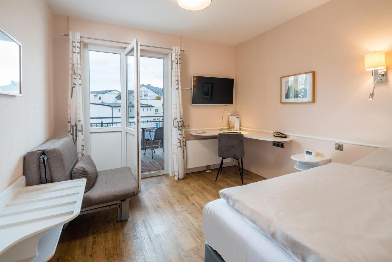 Schaefers Hotel, Self-Check-In, Cafe Und Baecker Am Hotel Вехта Екстериор снимка
