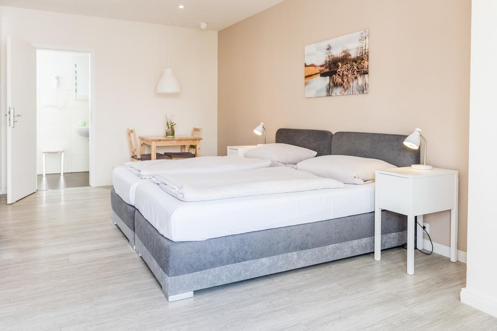 Schaefers Hotel, Self-Check-In, Cafe Und Baecker Am Hotel Вехта Екстериор снимка
