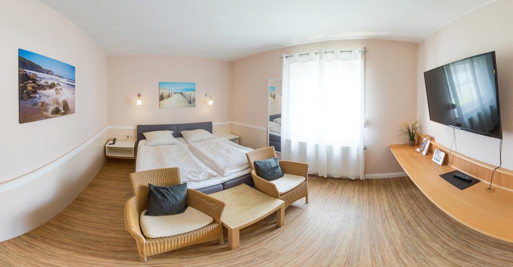 Schaefers Hotel, Self-Check-In, Cafe Und Baecker Am Hotel Вехта Екстериор снимка