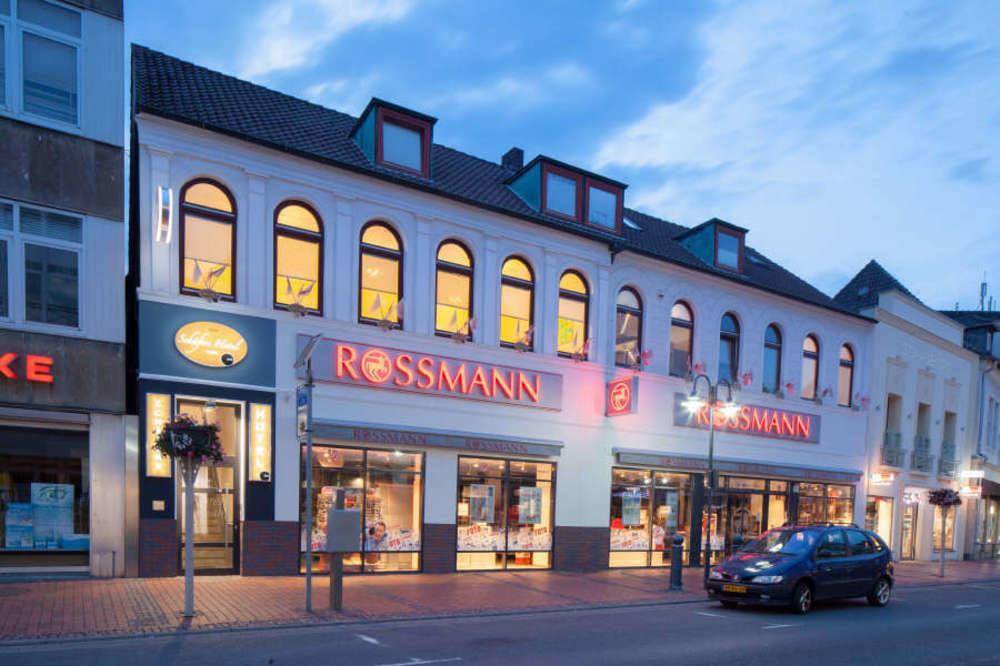 Schaefers Hotel, Self-Check-In, Cafe Und Baecker Am Hotel Вехта Екстериор снимка